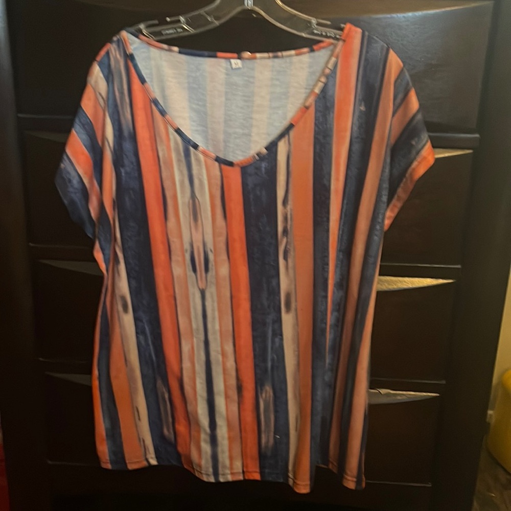 Colorful blouse/tshirt-medium